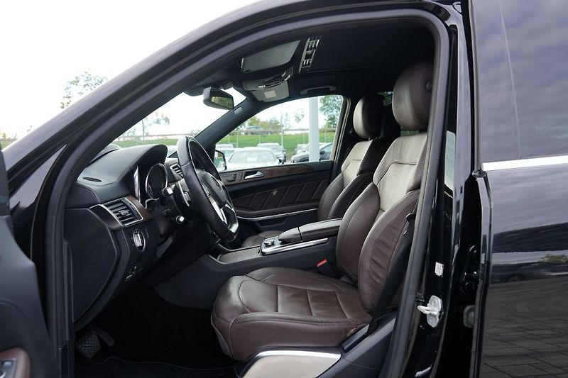 Mercedes-Benz GL 500 V8 AMG/4Matic/NOVÝ MOTOR - fotka 25 z 44