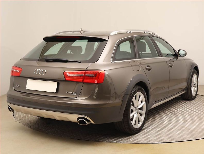 Audi A6 Allroad (2012) 3.0 TDI, 4X4, Automat - fotka 5 z 22