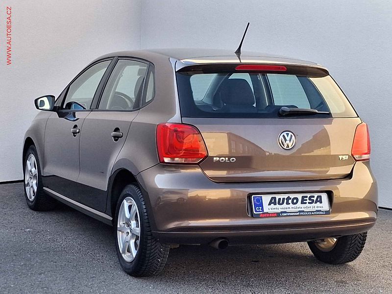Volkswagen Polo (2013) 1.2 TSi, Comfortline - fotka 6 z 15