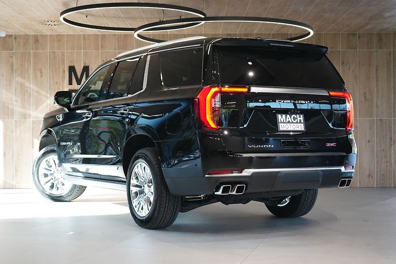 GMC Yukon (2026) Denali 6.2 V8 - fotka 10 z 59