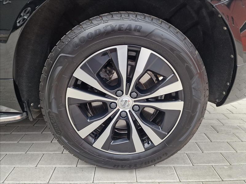 Volvo XC60 B4 145kW AWD Momentum Pro,ČR - fotka 43 z 50
