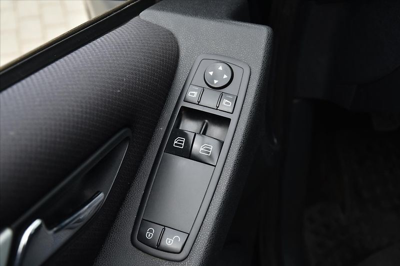 Mercedes-Benz Třídy B 180 CDI KLIMATIZACE - fotka 17 z 17