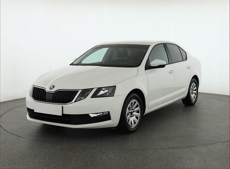 Škoda Octavia (2018) 1.4 TSI, Serv.kniha, Tempomat - fotka 2 z 16