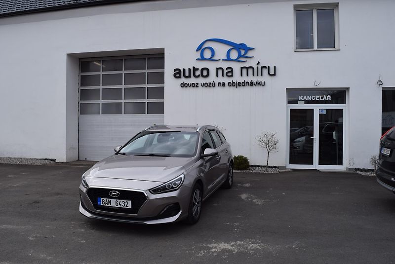 Hyundai i30 (2021) 1.6CRDi 85kw STYLE 7°AUTOMAT - fotografie inzerátu
