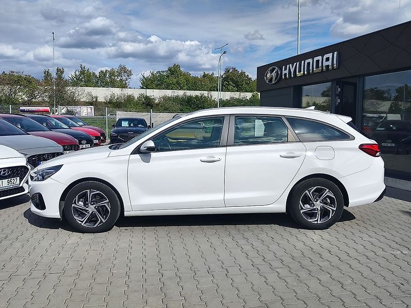 Hyundai i30 1.0 T-GDI/88kW Comfort - fotka 8 z 28