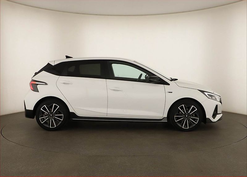 Hyundai i20 (2023) N Line 1.0 T-GDI, ČR,1.maj - fotka 6 z 15