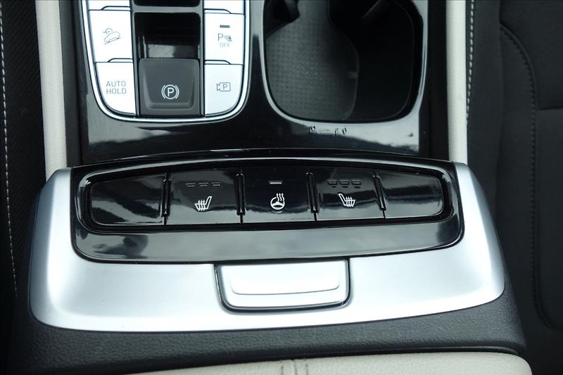 Hyundai Tucson 1,6 T-GDi 110KW, ČR, SERV.KN. - fotka 29 z 43