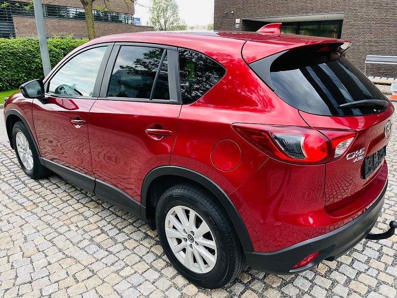 Mazda CX-5 2.0i AUT 4x4 SENZORY TAŽNÉ - fotka 19 z 49