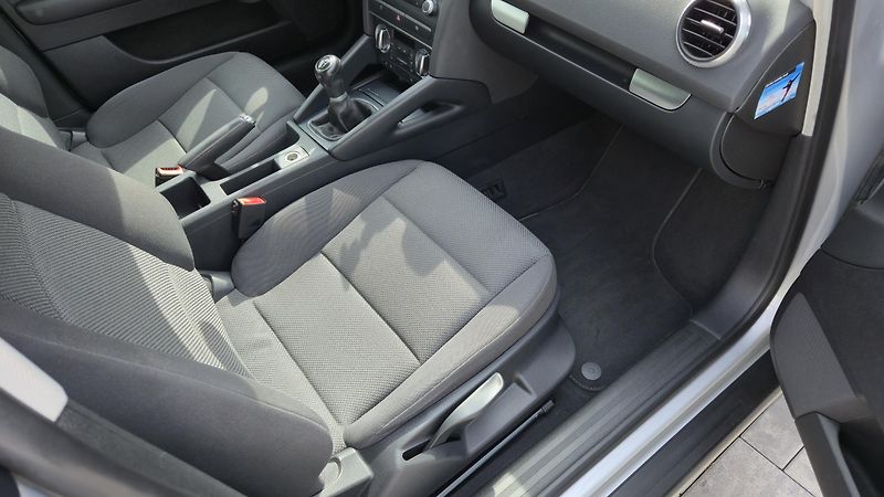 Audi A3 (2008) Sportback 1.4 TFSI - fotka 19 z 19