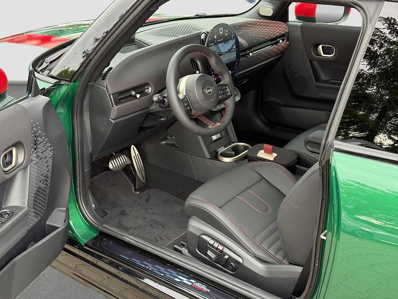 Mini Cooper JCW - fotka 9 z 22