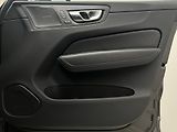 Volvo XC60 B5 AWD INSCRIPTION AUT - náhled 48