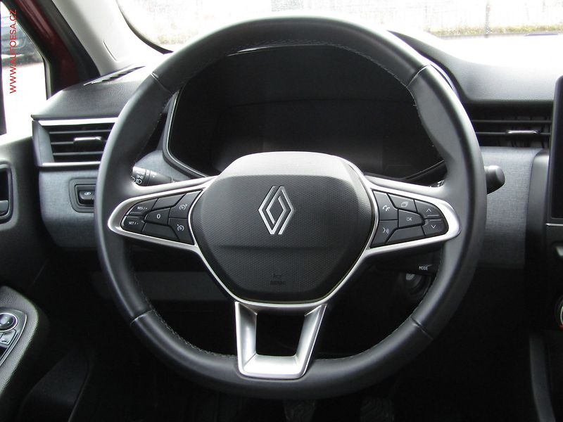 Renault Clio (2024) 1.0 TCe, 1.maj,ČR, AC, LED - fotka 13 z 19