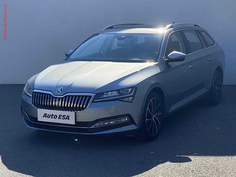 Škoda Superb (2019) 2.0 TSi, Style, DSG, +ALU - fotka 3 z 20