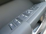 Land Rover Defender (2026) 110 3,0 X-Dynamic SE D350 - náhled 12