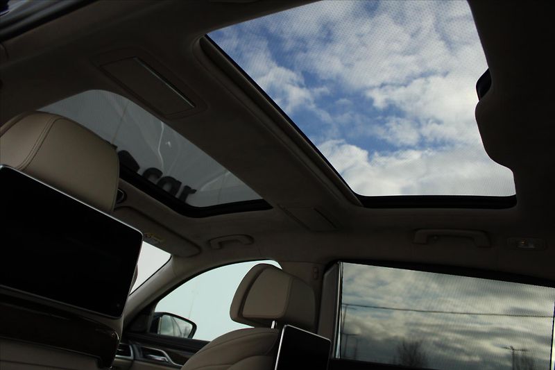 BMW Řada 7 750Li xDrive LASER MASÁŽE ČR - fotka 43 z 44