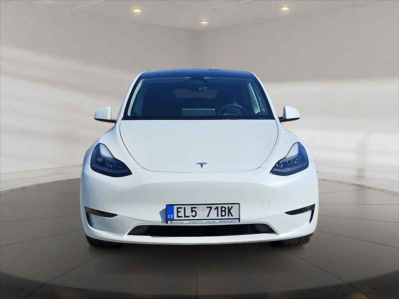 Tesla Model Y 0,0 Long Range AWD AT - fotka 3 z 12