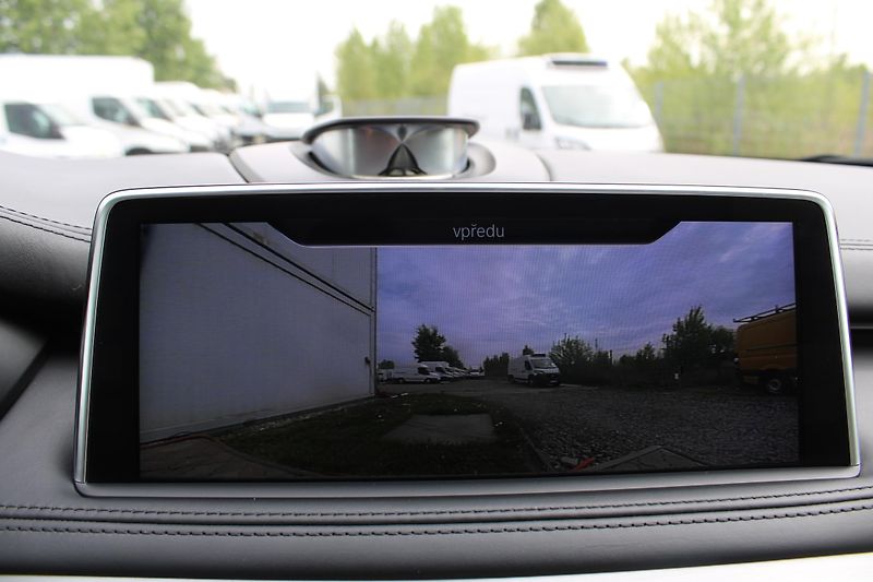 BMW X5 xDrive35i Bang&Olufsen Webasto - fotka 18 z 33