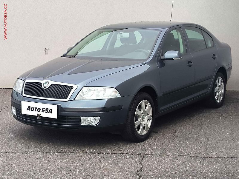 Škoda Octavia (2005) 1.6MPi, Ambition - fotka 3 z 15