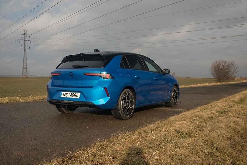 Opel Astra je jedním z posledních naftových hatchbacků na našem trhu.