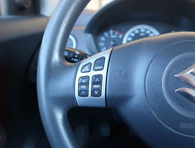 Suzuki Swift (2007) 1.3 i, Serv.kniha, po STK - fotka 15 z 16