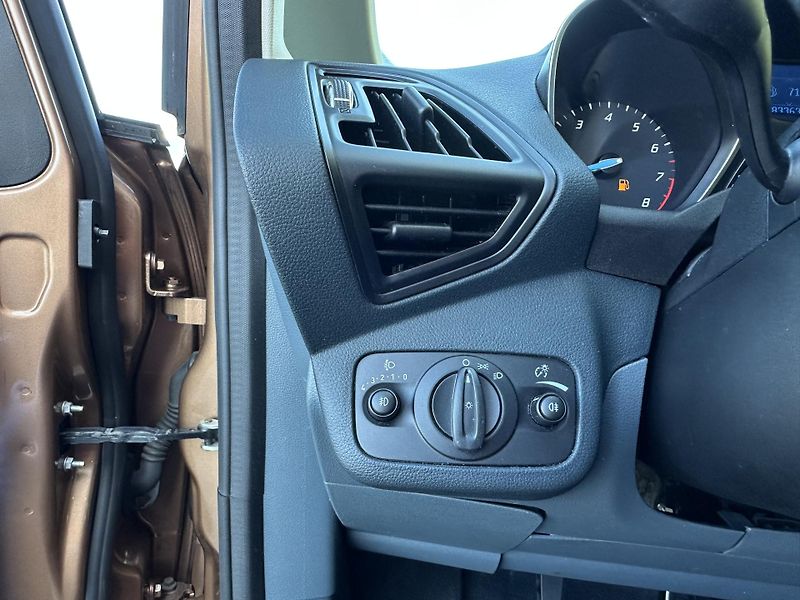 Ford Grand C-MAX (2014) TREND 1.0EB/92kW*2.Maj.*ČR*TZ  - fotka 11 z 36