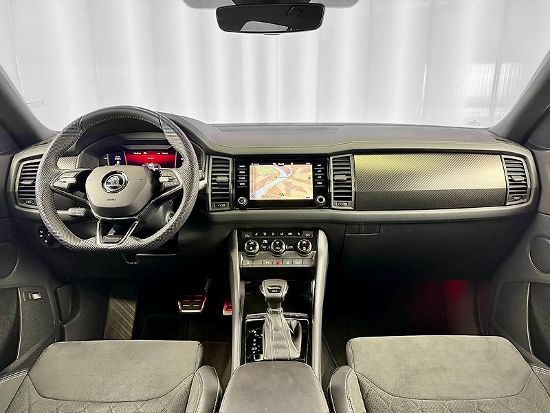 Škoda Kodiaq 2.0 TDI DSG 4X4 SPORTLINE, ACC - fotka 10 z 30