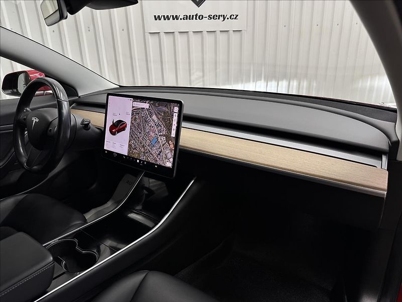 Tesla Model 3 LONG RANGE AWD BOOST EIBACH - fotka 29 z 35