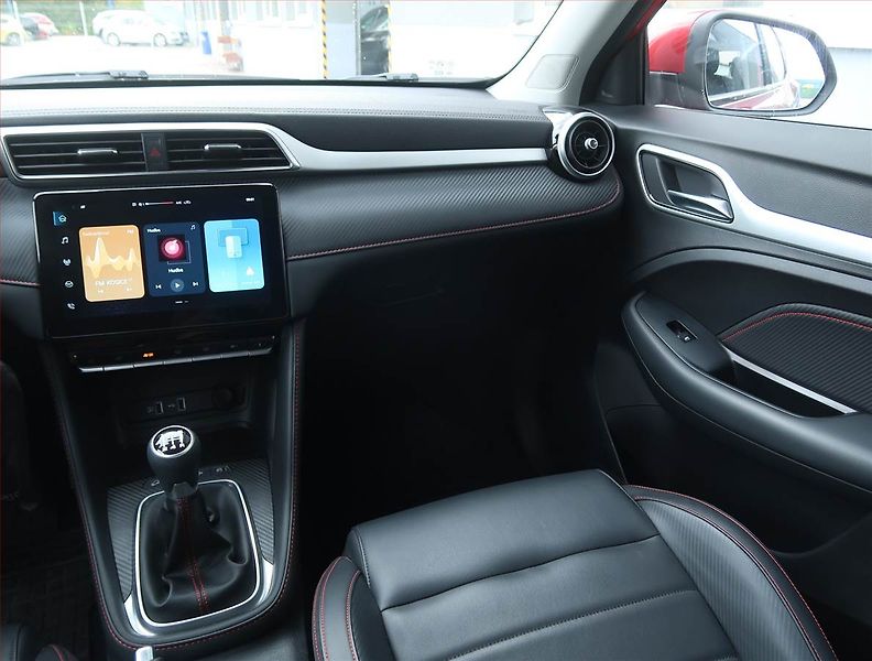 MG ZS (2025) 1.5, Serv.kniha, Kůže, Navi - fotka 8 z 20