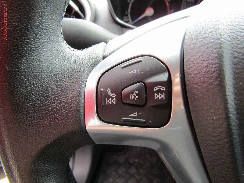 Ford Fiesta (2015) 1.2i, ČR, AC - fotka 16 z 17