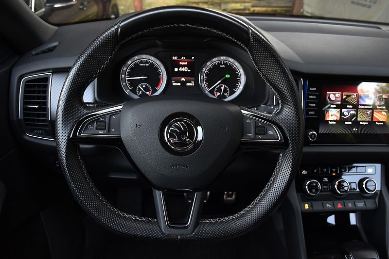 Škoda Kodiaq 2.0 TDi CR SPORT LINE,KŮŽE,LED - fotka 12 z 51
