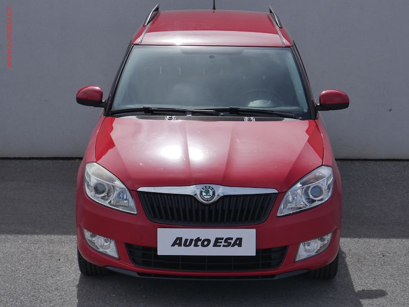 Škoda Roomster (2012) 1.2TSi, ČR, Ambition, AC - fotka 2 z 15