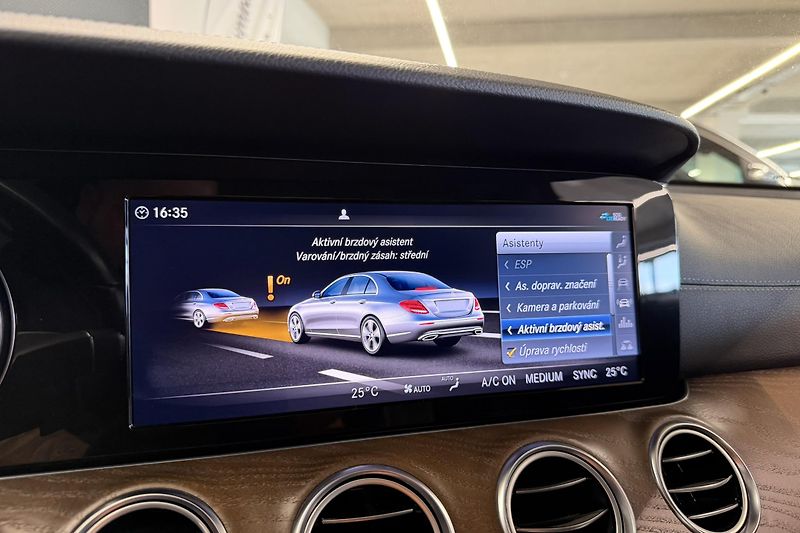 Mercedes-Benz Třídy E (2018) E 200d Exclusive - fotka 71 z 103