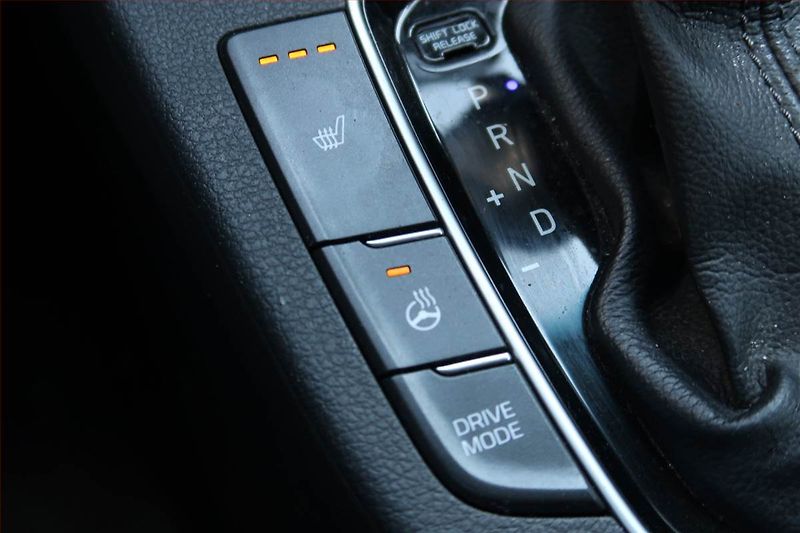 Hyundai i30 (2019) Style 1.4 T-GDI, Automat - fotka 18 z 19