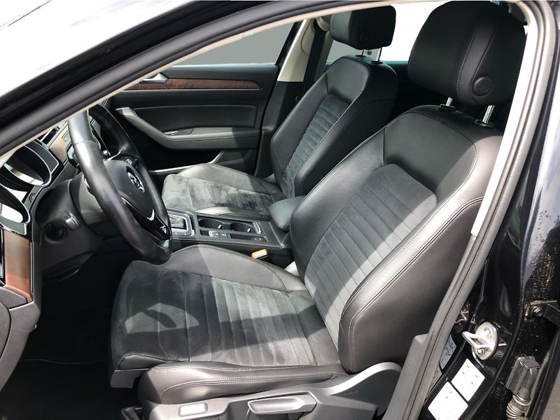 Volkswagen Passat 2.0 TDI DSG6° - fotka 11 z 29
