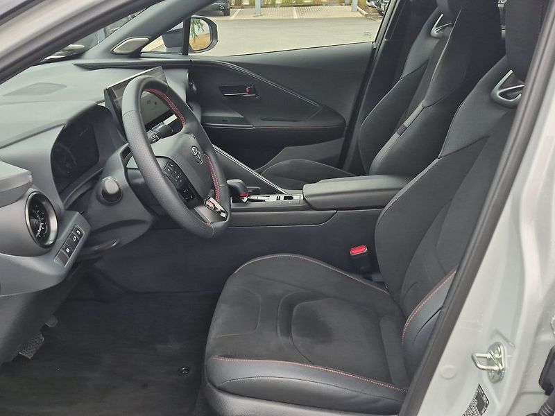 Toyota C-HR GR SPORT Premier Edition - fotka 9 z 29
