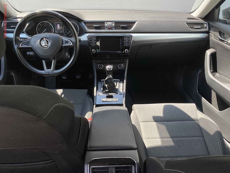 Škoda Superb (2016) 2.0 TDi - fotka 8 z 18