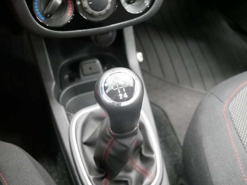 Opel Corsa - fotka 20 z 21