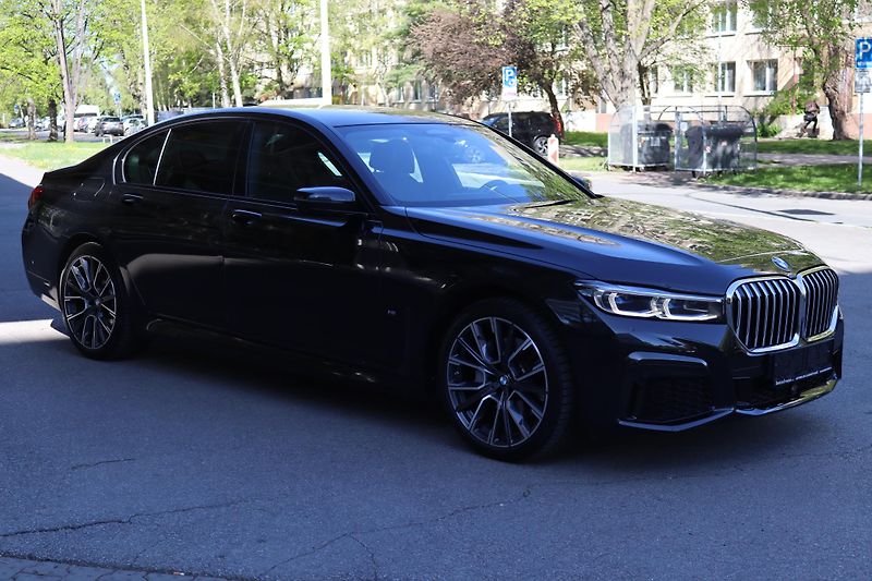 BMW Řada 7 730D XDRIVE M-PAKET G11 210kW - fotka 7 z 46