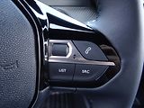 Peugeot 2008 (2026) ALLURE Turbo 100k MAN6 - náhled 22