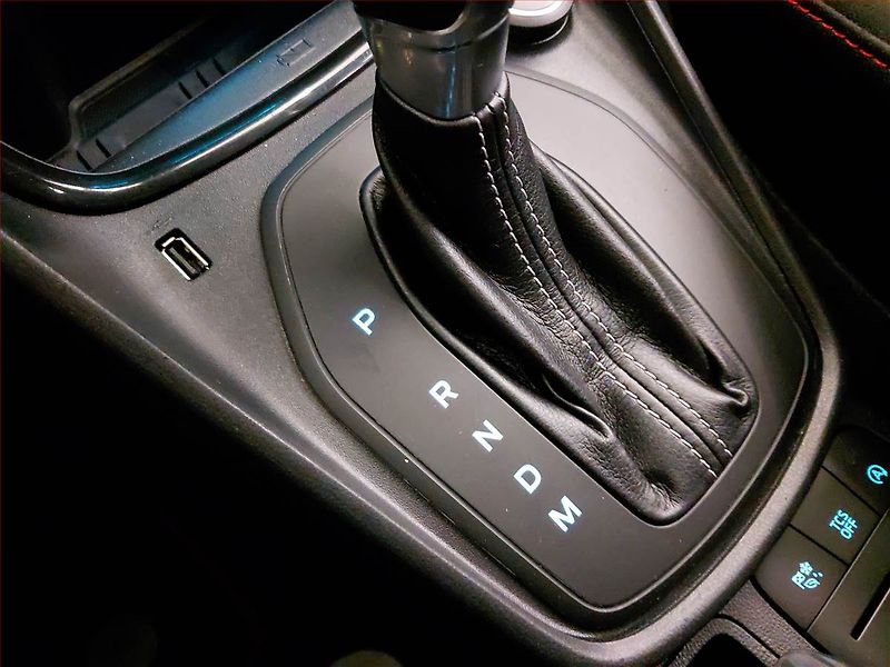 Ford Puma (2022) ST-Line 1.0 EcoBoost mHEV - fotka 16 z 17