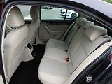 Škoda Octavia (2014) 2.0 TDi, 2.maj,ČR, Elegance - náhled 10