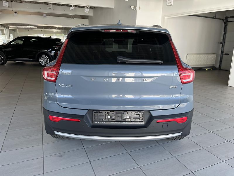 Volvo XC40 (2021) D3 FWD MOMENTUM SE - fotka 6 z 13