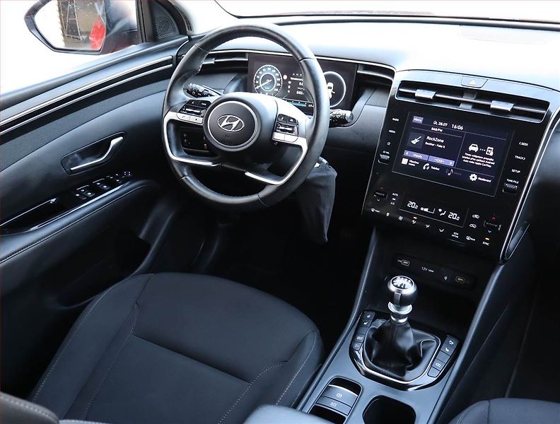 Hyundai Tucson (2021) 1.6 T-GDI - fotka 7 z 19