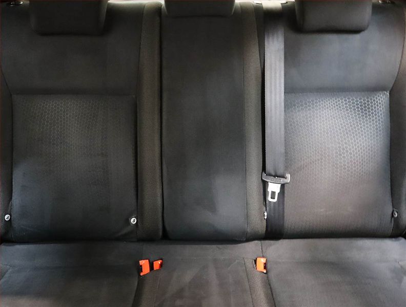 Nissan Juke (2013) 1.6 DIG-T, Navi, Tempomat - fotka 10 z 18