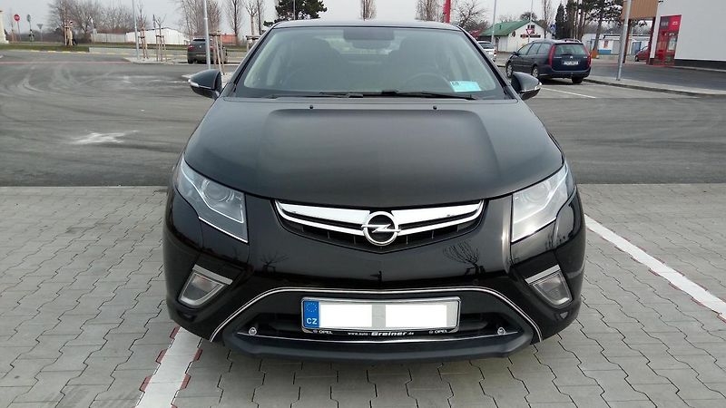 ZKUŠENOSTI UŽIVATELE: Opel Ampera 