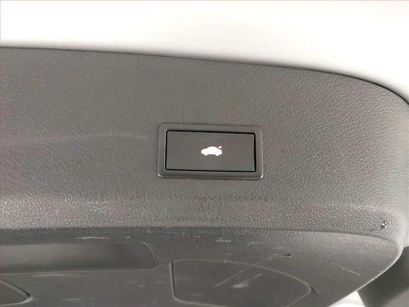 Audi Q7 (2011) 3.0 TDI, 4X4, Automat, 7 míst - fotka 17 z 23