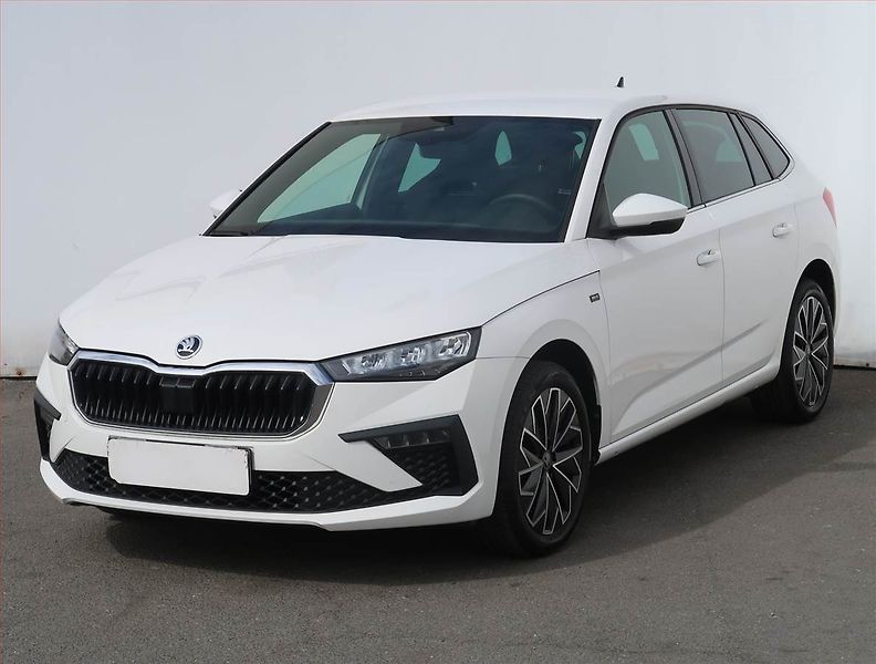 Škoda Scala (2025) 1.0 TSI, Drive, FullLed - fotka 2 z 21