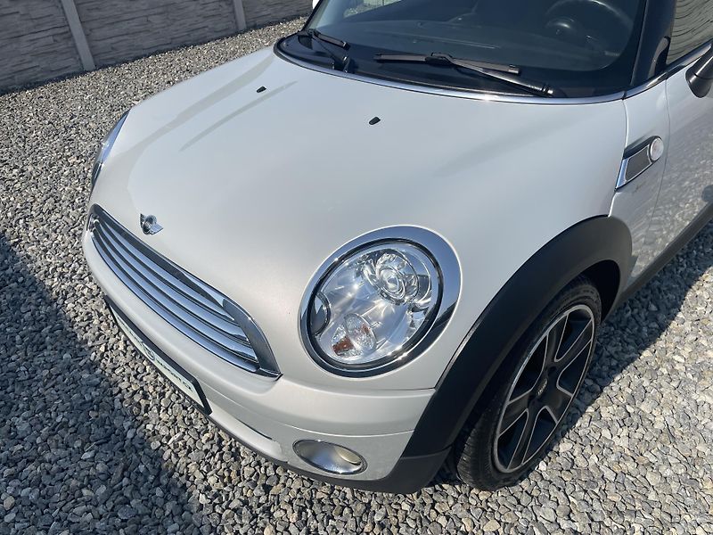 Mini Clubman 1.4i 95PS CLUBMAN 154TKM TOP!! - fotka 16 z 176