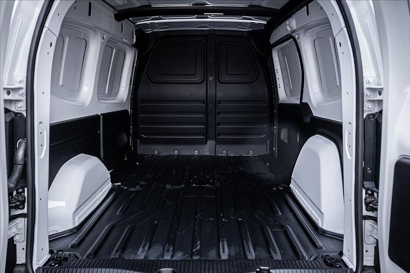 Nissan Townstar 0,0 EV VAN 45 kWh L2 TEKNA - fotka 14 z 33