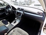 Volkswagen Passat 2,0 TDI 130 KW ALCANT. VÝHŘEV - náhled 30